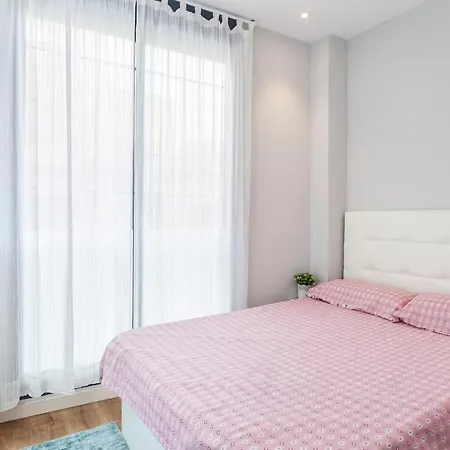 Piso En La Playa, Wifi Gratis Y Ac * Valencia