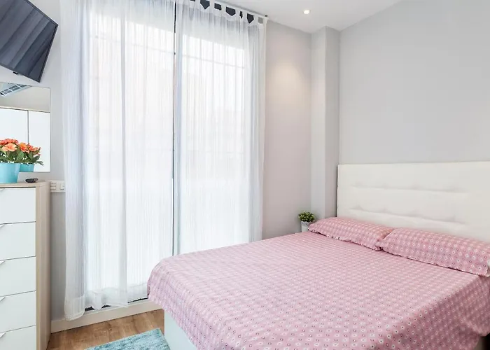 Piso En La Playa, Wifi Gratis Y Ac * Valencia
